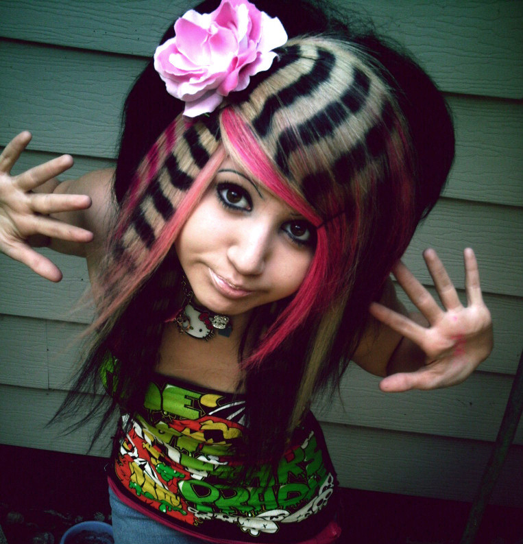 http://www.anti-emo.estranky.cz/img/original/1/emo-girl.jpg